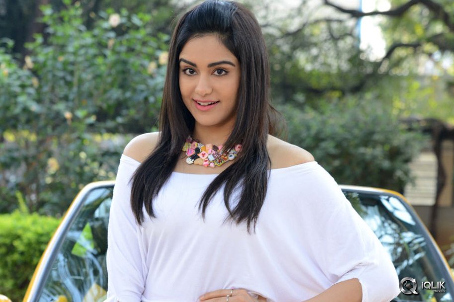 Adah-Sharma-at-Garam-Press-Meet